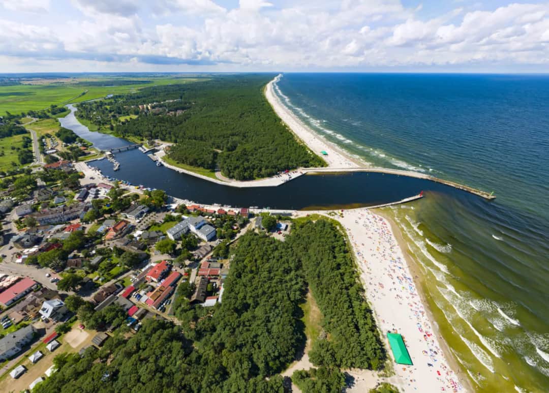 Kajakarstwo morskie: jak bezpiecznie zacząć i gdzie pływać?