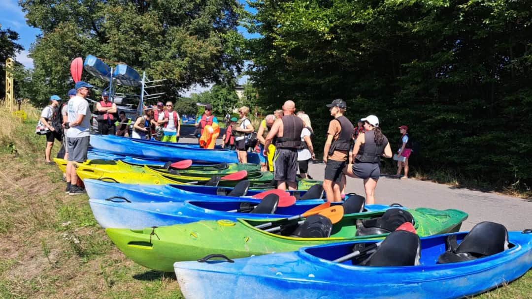 Niezapomniane spływy kajakowe w Rybniku - najlepsze trasy i porady